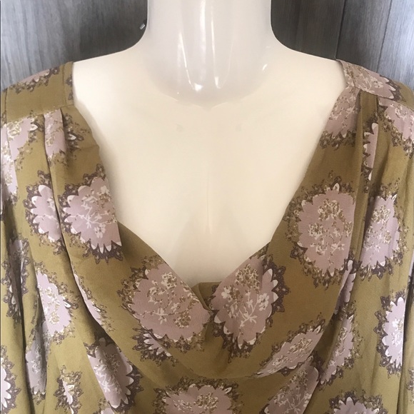 Free People relaxing top - Picture 4 of 9